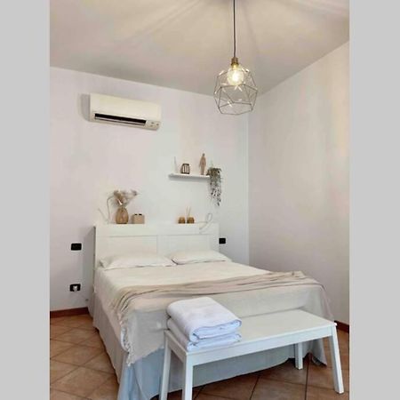 Unconventional Apartment: Centro Storico Con Bici Mantova Exterior photo